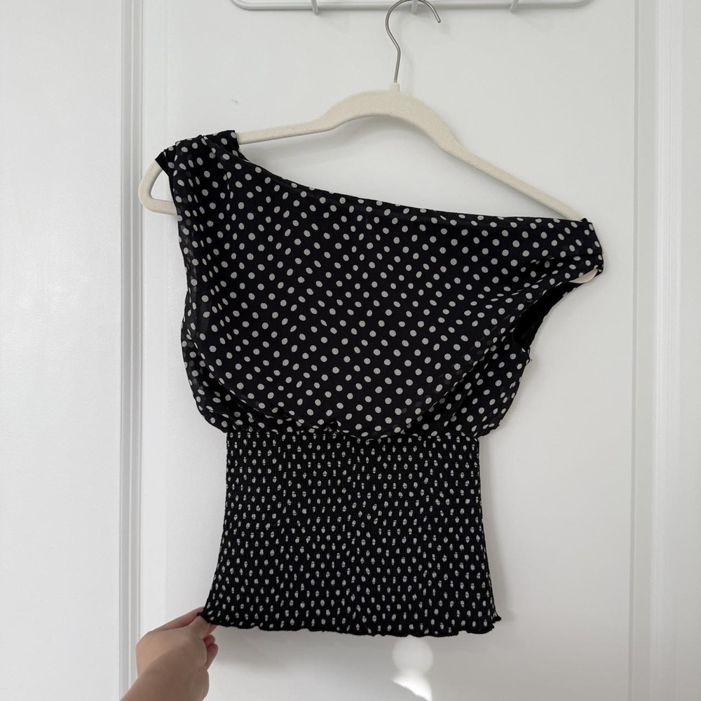 Princess Polly Black & White Polka Dot One-Shoulder Crop Top